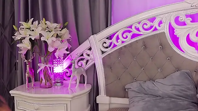 KimKhallifa online show from 21, 3, 2025