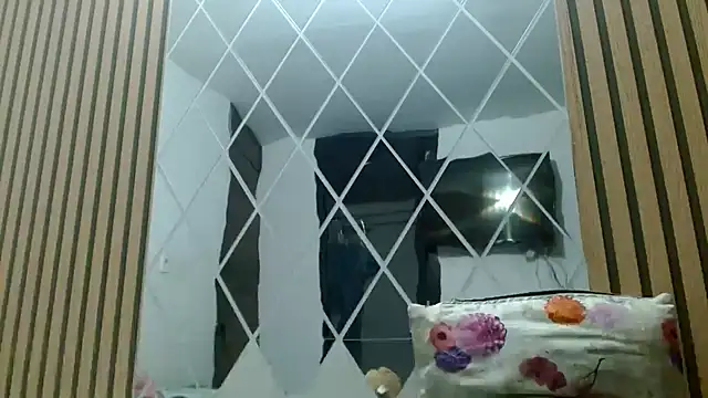 Snapshot of emmariders2 chatting on 16, 3, 2025 emmariders2 online show from 16, 3, 2025