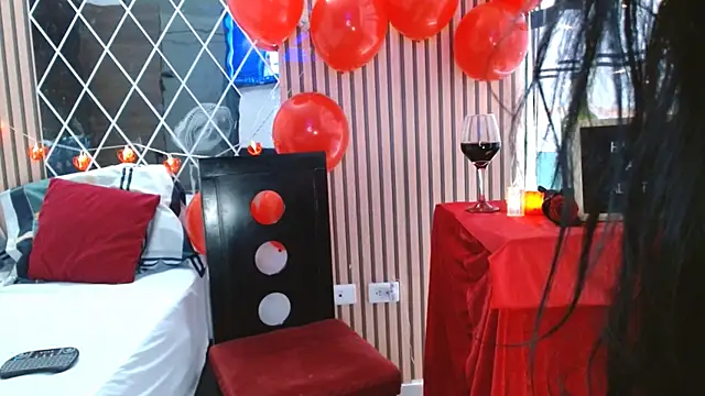 Snapshot of emmariders2 chatting on 14, 2, 2025 emmariders2 online show from 14, 2, 2025