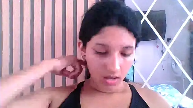 Snapshot of emmariders2 chatting on 28, 1, 2025 emmariders2 online show from 28, 1, 2025