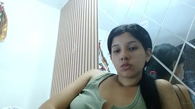 Snapshot of emmariders2 chatting on 25, 2, 2025 emmariders2 online show from 25, 2, 2025