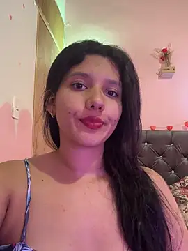 Snapshot of emmariders2 chatting on 18, 9, 2025 emmariders2 online show from 18, 9, 2025