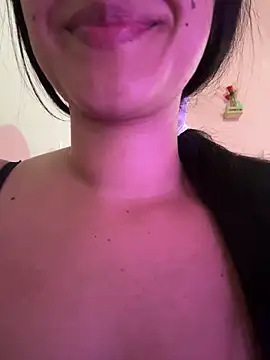 Snapshot of emmariders2 chatting on 27, 9, 2025 emmariders2 online show from 27, 9, 2025