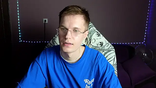 Snapshot of Leonnextdoor chatting on 29, 12, 2024 Leonnextdoor online show from 29, 12, 2024