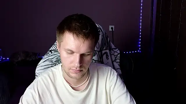 Snapshot of Leonnextdoor chatting on 22, 1, 2025 Leonnextdoor online show from 22, 1, 2025