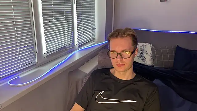 Snapshot of Leonnextdoor chatting on 9, 1, 2026 Leonnextdoor online show from 9, 1, 2026