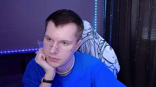 Snapshot of Leonnextdoor chatting on 10, 1, 2025 Leonnextdoor online show from 10, 1, 2025