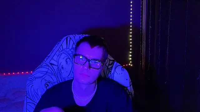 Snapshot of Leonnextdoor chatting on 13, 1, 2025 Leonnextdoor online show from 13, 1, 2025