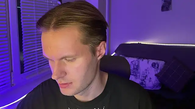 Snapshot of Leonnextdoor chatting on 14, 1, 2026 Leonnextdoor online show from 14, 1, 2026