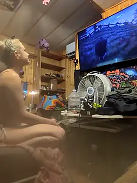 MissManic666 online show from 5, 8, 2026