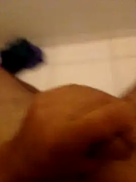 mlkpiranho25 online show from 8, 2, 2025