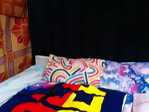 Thickbootykim online show from 15, 5, 2026