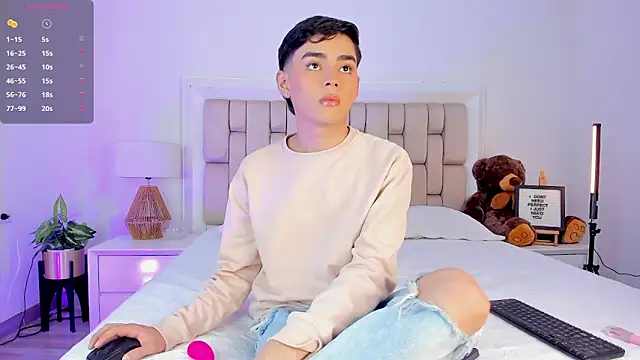 Maxi little online show from 4, 12, 2025