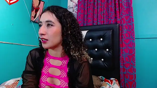 Snapshot of valerie_mase chatting on 7, 2, 2026 valerie mase online show from 7, 2, 2026