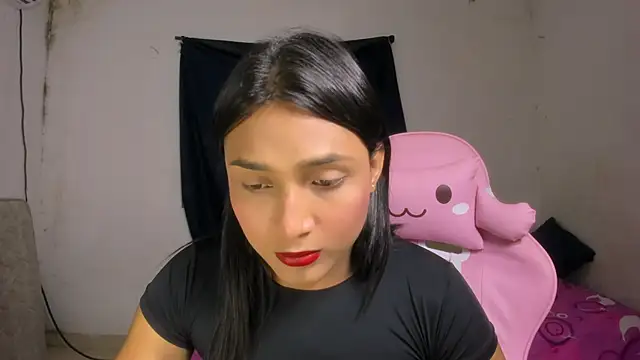 Snapshot of Miss_noah18 chatting on 15, 10, 2025 Miss noah18 online show from 15, 10, 2025