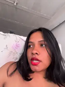 Ninabrunette18 online show from 23, 4, 2026