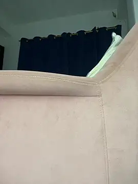 Ninabrunette18 online show from 21, 9, 2025