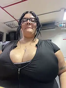 Snapshot of violeta_candyy_ chatting on 26, 2, 2026 violeta candyy online show from 26, 2, 2026