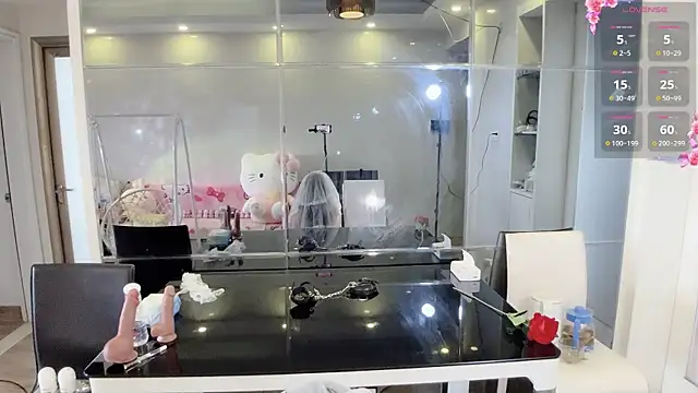 Alien1227 online show from 13, 10, 2025