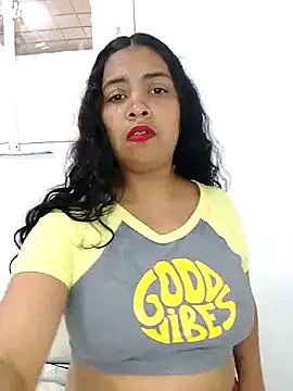 Brendabluee online show from 15, 2, 2025