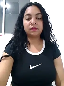 Brendabluee online show from 7, 2, 2025