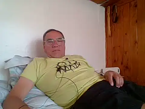 santiagon2015 online show from 17, 1, 2025