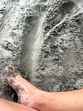 lunagonzales lima 2007 online show from 6, 10, 2025