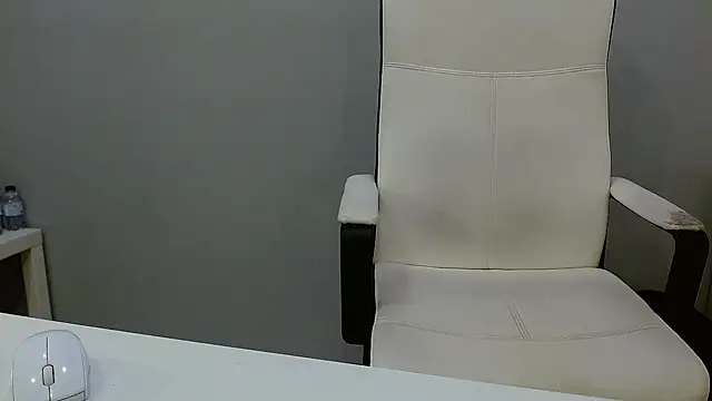 Betty2u online show from 19, 9, 2025