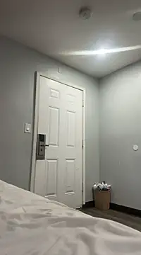 cinnabunzbunz86 online show from 18, 2, 2025