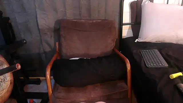 Snapshot of k1oudE chatting on 29, 5, 2026 k1oudE online show from 29, 5, 2026