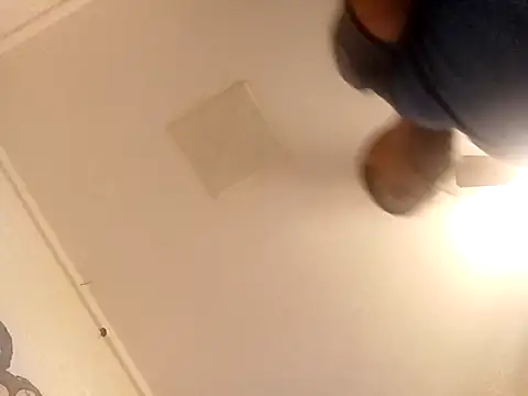 k1oudE online show from 3, 3, 2026