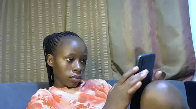 Snapshot of Vixen-Vee chatting on 9, 1, 2025 Vixen-Vee online show from 9, 1, 2025