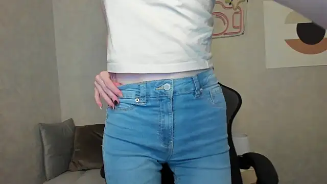 ElizabethHarpper online show from 22, 9, 2025