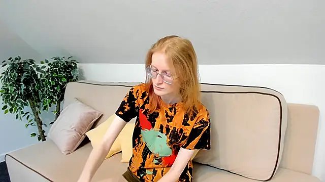 ElizabethHarpper online show from 11, 2, 2025