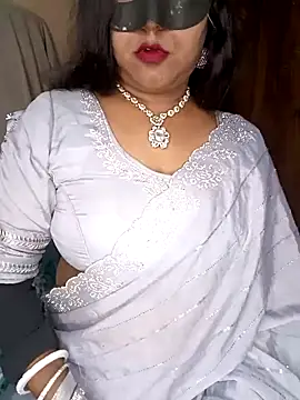 Hot muskaan online show from 19, 4, 2026