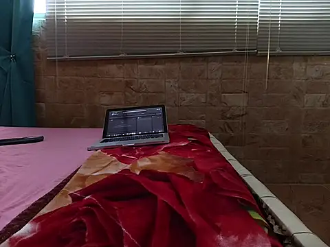 Rocket1978 online show from 12, 11, 2025