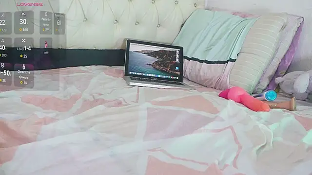 Rocket1978 online show from 6, 10, 2025