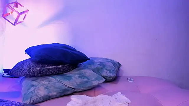 Snapshot of Angel_Khouri chatting on 17, 3, 2025 Angel Khouri online show from 17, 3, 2025