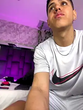 Snapshot of Angel_Khouri chatting on 25, 9, 2025 Angel Khouri online show from 25, 9, 2025