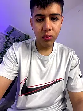 Snapshot of Angel_Khouri chatting on 7, 10, 2025 Angel Khouri online show from 7, 10, 2025