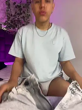 Snapshot of Angel_Khouri chatting on 21, 9, 2025 Angel Khouri online show from 21, 9, 2025