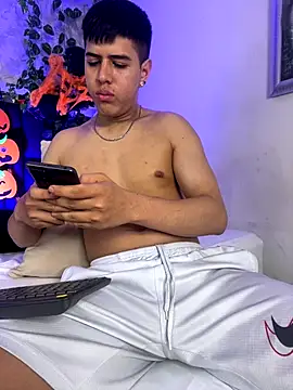 Snapshot of Angel_Khouri chatting on 22, 10, 2025 Angel Khouri online show from 22, 10, 2025