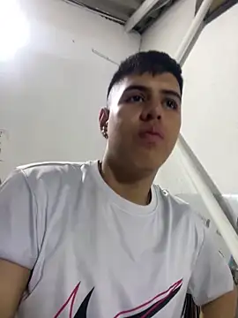 Snapshot of Angel_Khouri chatting on 20, 9, 2025 Angel Khouri online show from 20, 9, 2025