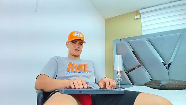 DAVID VICTORIAA online show from 17, 3, 2026