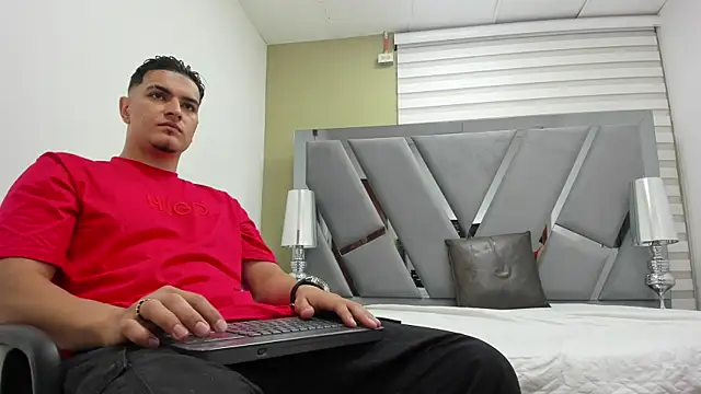 Snapshot of DAVID_VICTORIAA chatting on 22, 5, 2026 DAVID VICTORIAA online show from 22, 5, 2026
