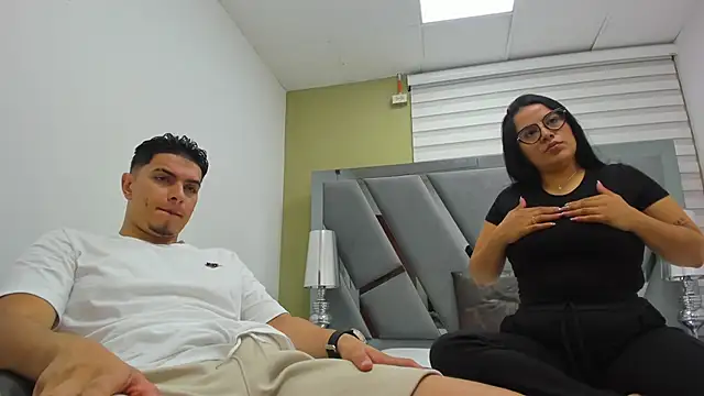 Snapshot of DAVID_VICTORIAA chatting on 13, 5, 2026 DAVID VICTORIAA online show from 13, 5, 2026