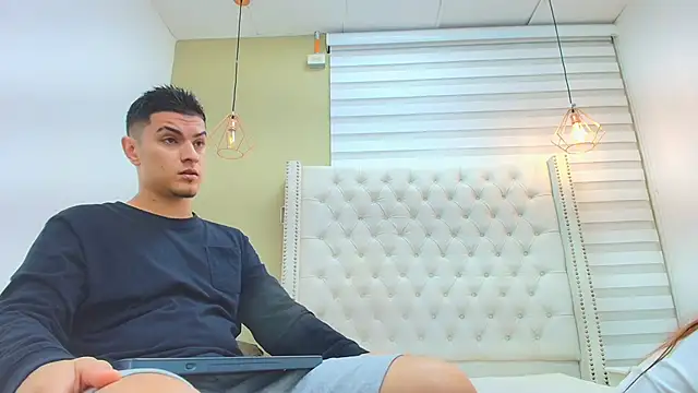 DAVID VICTORIAA online show from 26, 2, 2026