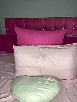 naughtiest baddy online show from 23, 3, 2026