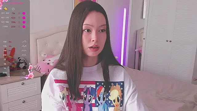 kittenrisha online show from 3, 4, 2026