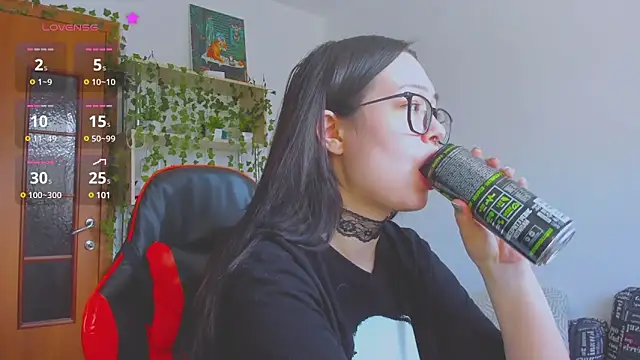 kittenrisha online show from 1, 3, 2025